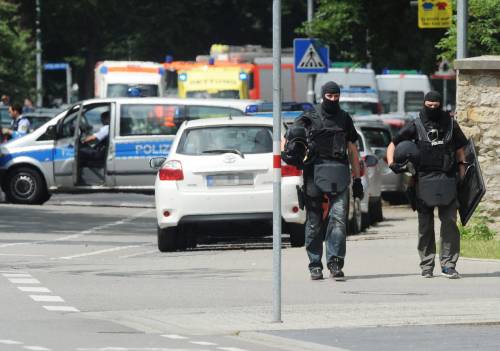 Germania, sparatoria in casa Polizia: "Cinque vittime"