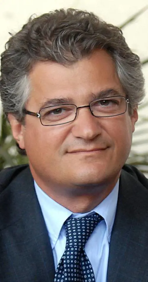 Telecom, per le sim false patteggia 600mila euro