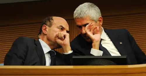 Pd lacerato sulle nozze gay. Casini: "Lasciamo stare i temi etici"