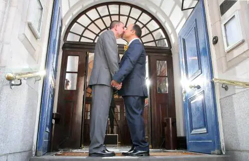 Australia, l'Alta corte vieta i matrimoni gay