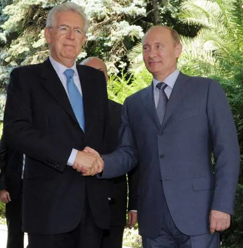 Il Prof giura: lascio nel 2013 Ma è tentato da un listone