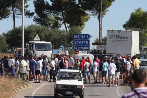 Ilva, sospeso lo sciopero a oltranza: Taranto in tilt