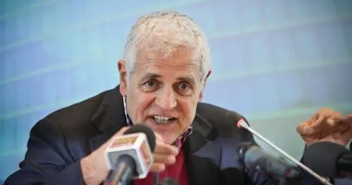 «Non taglio i nostri treni per pagare il Sud»