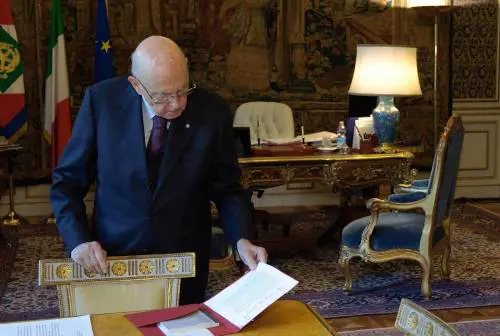 Di Pietro si sveglia: "Napolitano? Al soldo di Mosca"