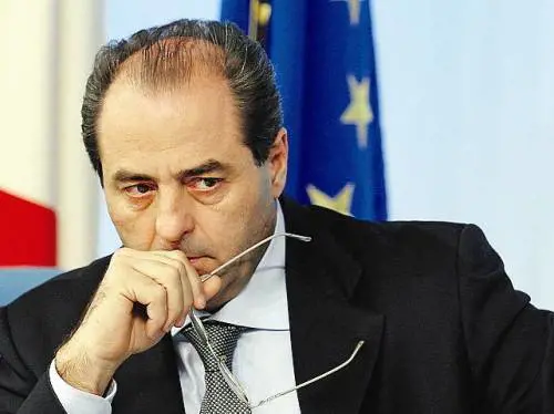 Di Pietro abbandonato da tutti Non lo vogliono nemmeno alla festa del Pd