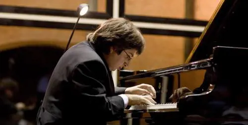 Concerto a 3mila metri il piano arriva dal cielo