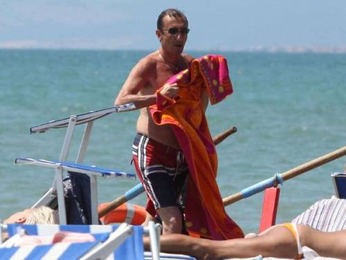 Tutti i privilegi di Fini