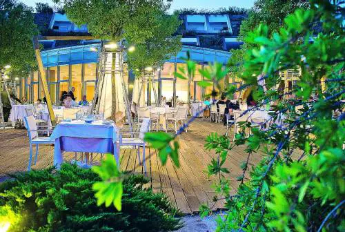 Sole, mare, cultura e gastronomia da Lecce alle dune della costa jonica