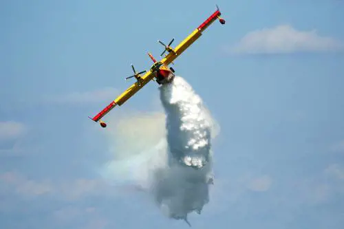 Estate a rischio incendi: solo 12 canadair in tutta Italia