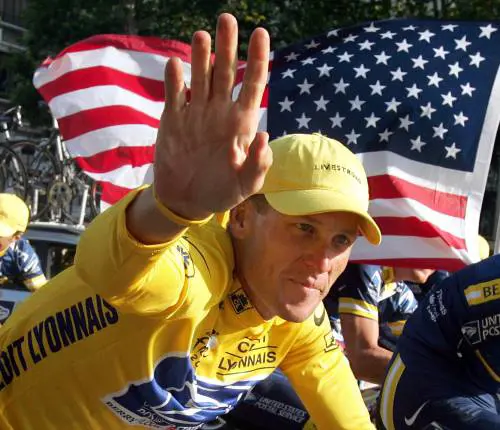 Armstrong, un altro libro verità: era pure cacciatore di miss