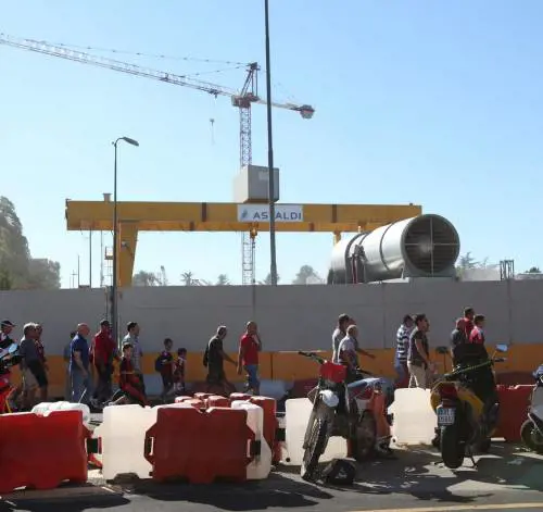 Chiusi i cantieri nei viali Bianca Maria, Corsica e Serra