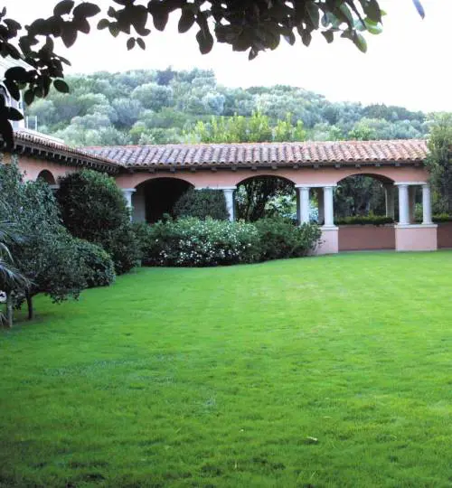 Uno dei giardini di Villa Certosa, residenza di Silvio Berlusconi