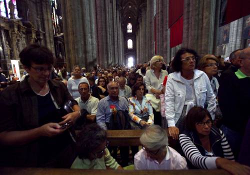 Milano dice addio a Martini I funerali del cardinale in un Duomo gremito 