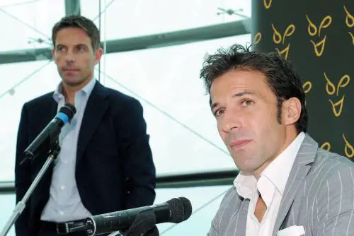 Si cambia vita per un pugno di dollari