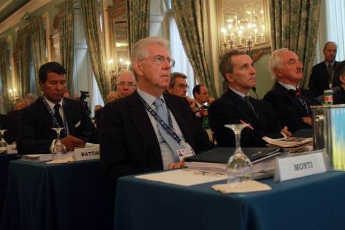 Monti: rischio populismi in Ue