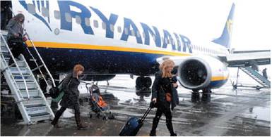 Troppa puzza in aereo Atterraggio d'emergenza per un volo Ryanair
