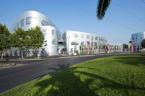 Il liceo di Montpellier progettato da Fuksas