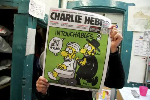 L'edizione di "Charlie Hebdo" con le vignette su Maometto