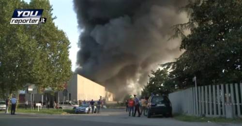 Incendio a Monza, nube sulla Brianza