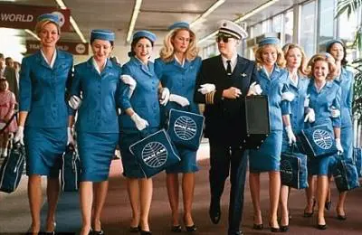 Si fingeva pilota e volava gratis: smascherato dai carabinieri all'aeroporto di Torino