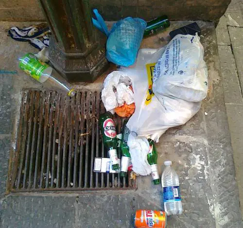 Se il centro storico viene scambiato per un wc pubblico