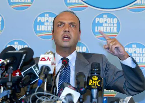  Il segretario del Pdl Angelino Alfano