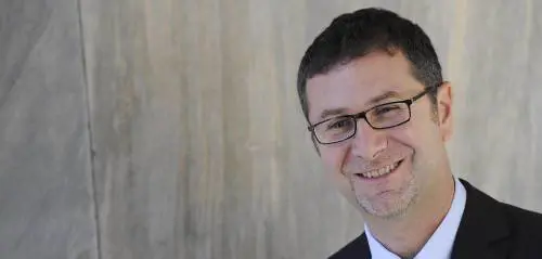 Pochi ospiti, tante canzoni: sarà un Sanremo «vintage»