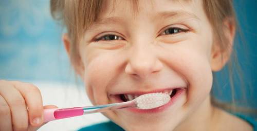 Visite gratuite dal dentista per tutto il mese d'ottobre LA CARIE Ancora oggi interessa il 21 per cento degli  italiani fino 4 anni