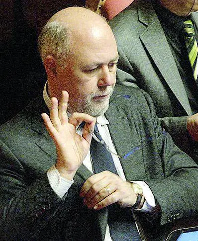 Quanto mangiano i politici (a spese dei contribuenti)