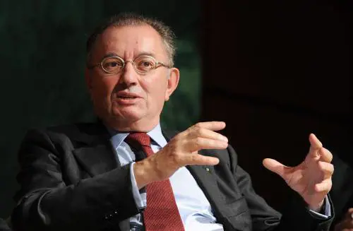 Imu, Squinzi: "Più importante tagliare le tasse sul lavoro"