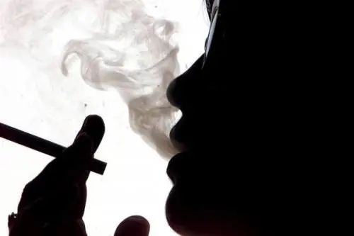 Florida, niente lavoro a chi fuma