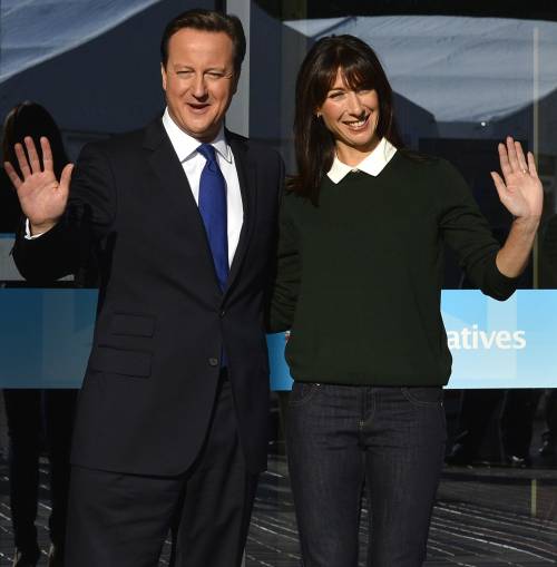 Cameron torna alla Thatcher: tagli al welfare e altolà all'Ue