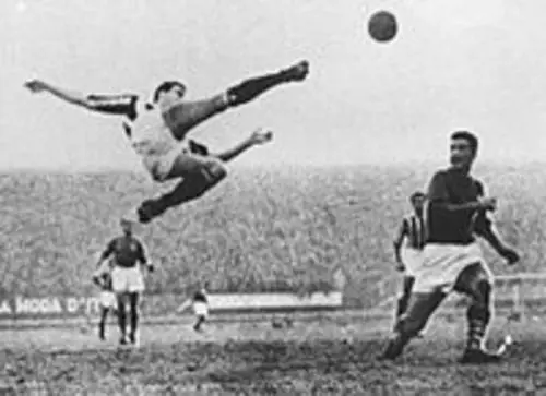 Scaduto l'accordo con Panini Chi stamperà l'album dei calciatori?