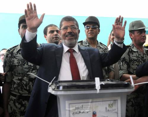 Luci e ombre dei primi cento giorni del Presidente egiziano Morsi