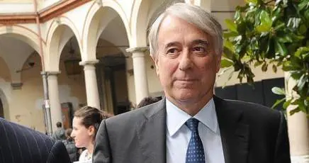 Pisapia esattore con Fassino. Equitalia: "Buoni? Come noi"