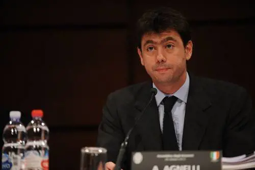 "Gli scudetti sono 32. Che senso ha la 3ª stella ora?"