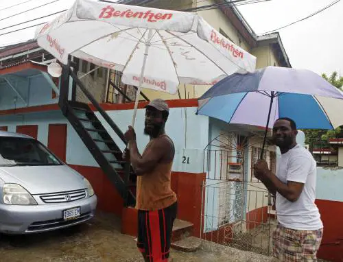 Sandy al passaggio in Giamaica