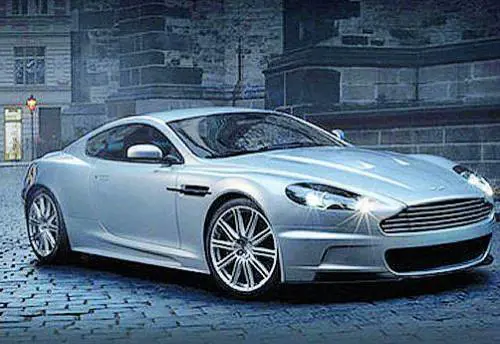 Pirelli sgomma con l'auto di 007