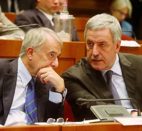 E il «risiko» delle Province finisce alla Corte costituzionale