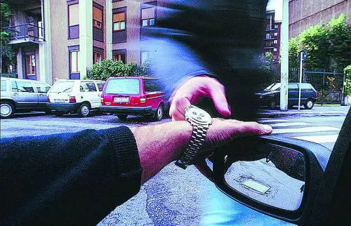 Boom di scippi e borseggi Anziani nel mirino e pochi rischi per i ladri