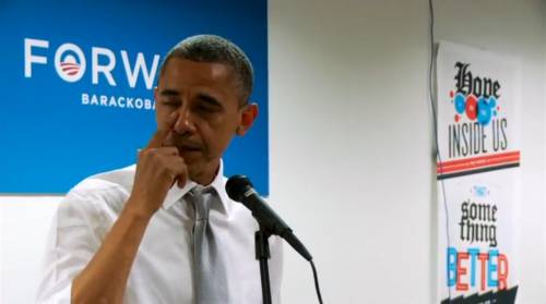 Obama in lacrime davanti allo staff Oggi spazio a economia e fiscal cliff