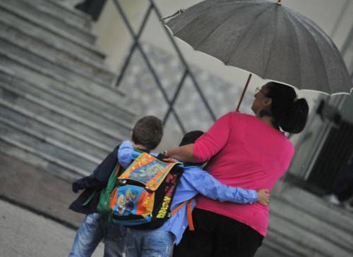 Allerta meteo nel Nord Italia E la paura fa chiudere Genova