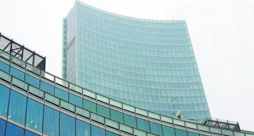 Bersani «marchia» Ambrosoli ma a sinistra è caos primarie