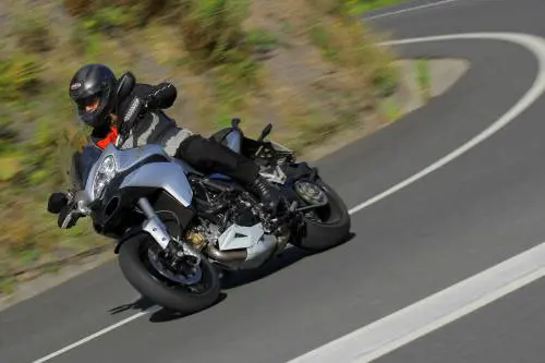 La nuova Ducati Multistrada 1200 in azione nei pressi di Bilbao, sulla costa atlantica della Spagna
