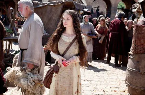 Ken Follett il «medievale», bestsellerista anche in tv