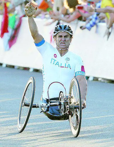 Premiato il progetto sportivo del parroco: arrivano 30mila euro