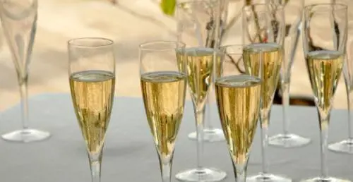 Il Guardian contro il Prosecco: "Distrugge i vostri denti"