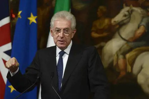 Dalla mazzata Imu al caro benzina: ecco tutte le tasse di Monti
