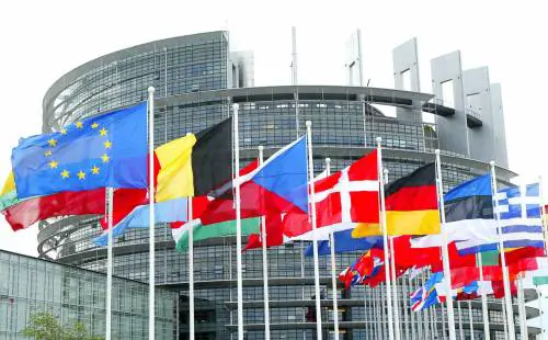 Eurozona in recessione Italia meglio del previsto