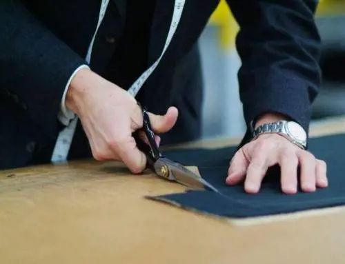 Taglio sartoriale e linea fit Ma la giacca è in morbida lana